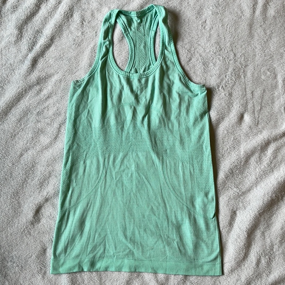 lululemon tank